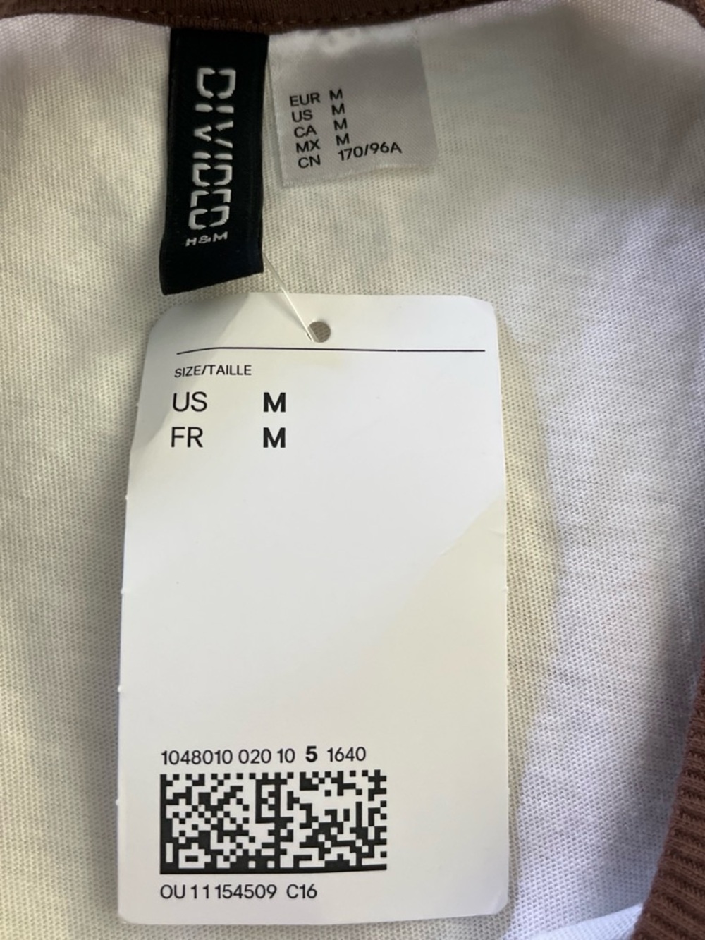 H&M White Raglan Tee with Brown Sleeves - Mahalo Surf Club Graphic - Picture 2 of 5